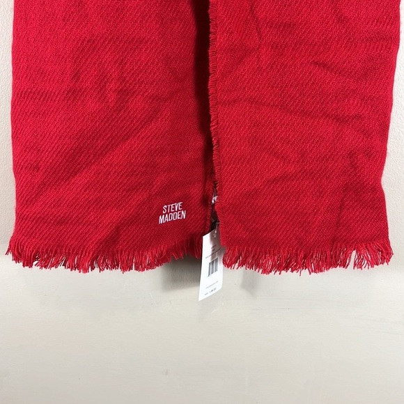 Steve Madden NWT Solid Red Scarf - Picture 2 of 3